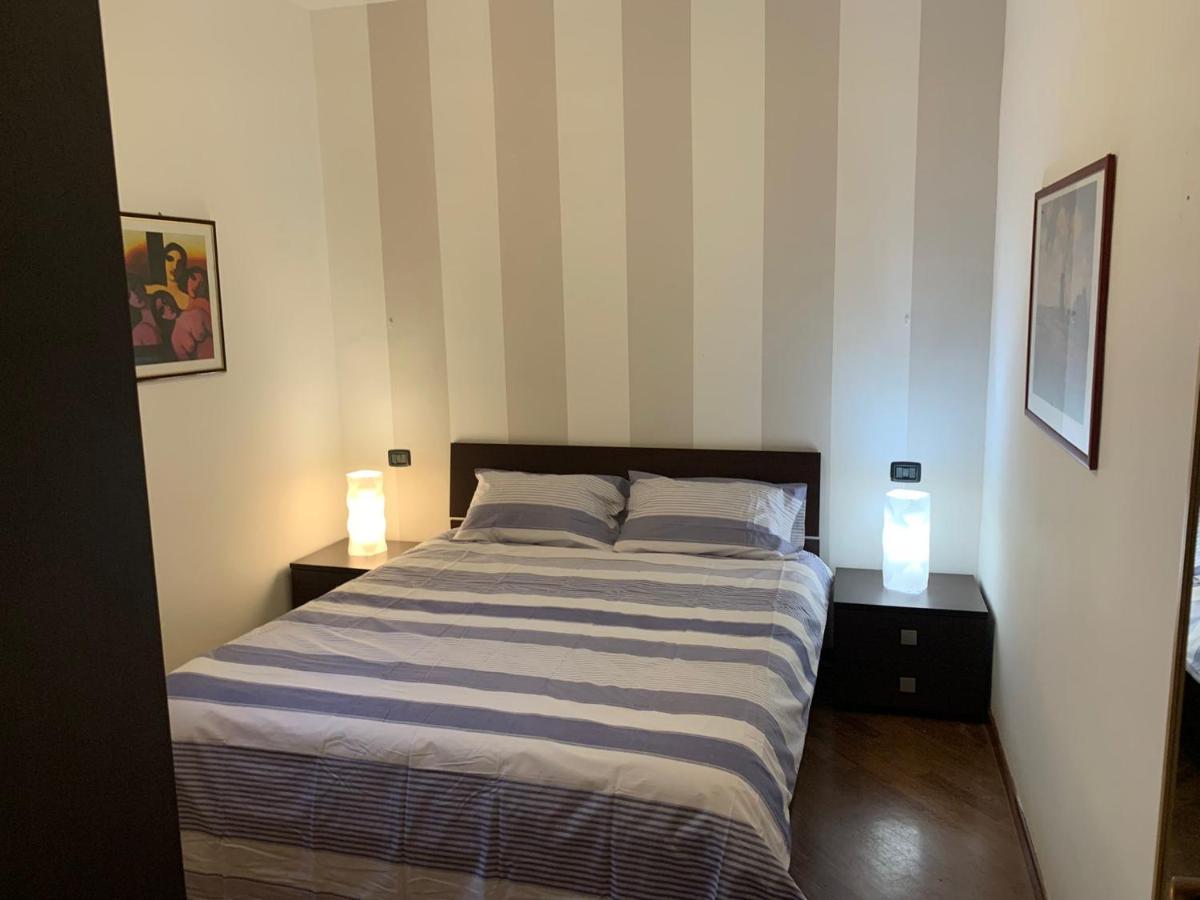 Piazza Volta Apartment Комо Экстерьер фото